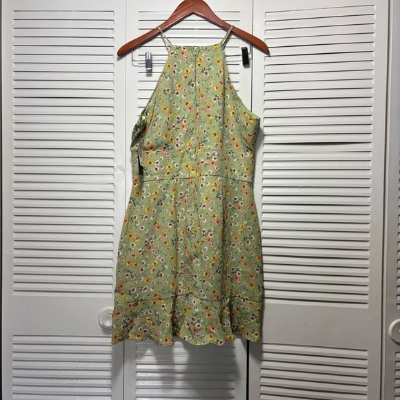 City Triangles Juniors Green Floral Halter Top Fit and Flair Dress Size 13 - Picture 6 of 7